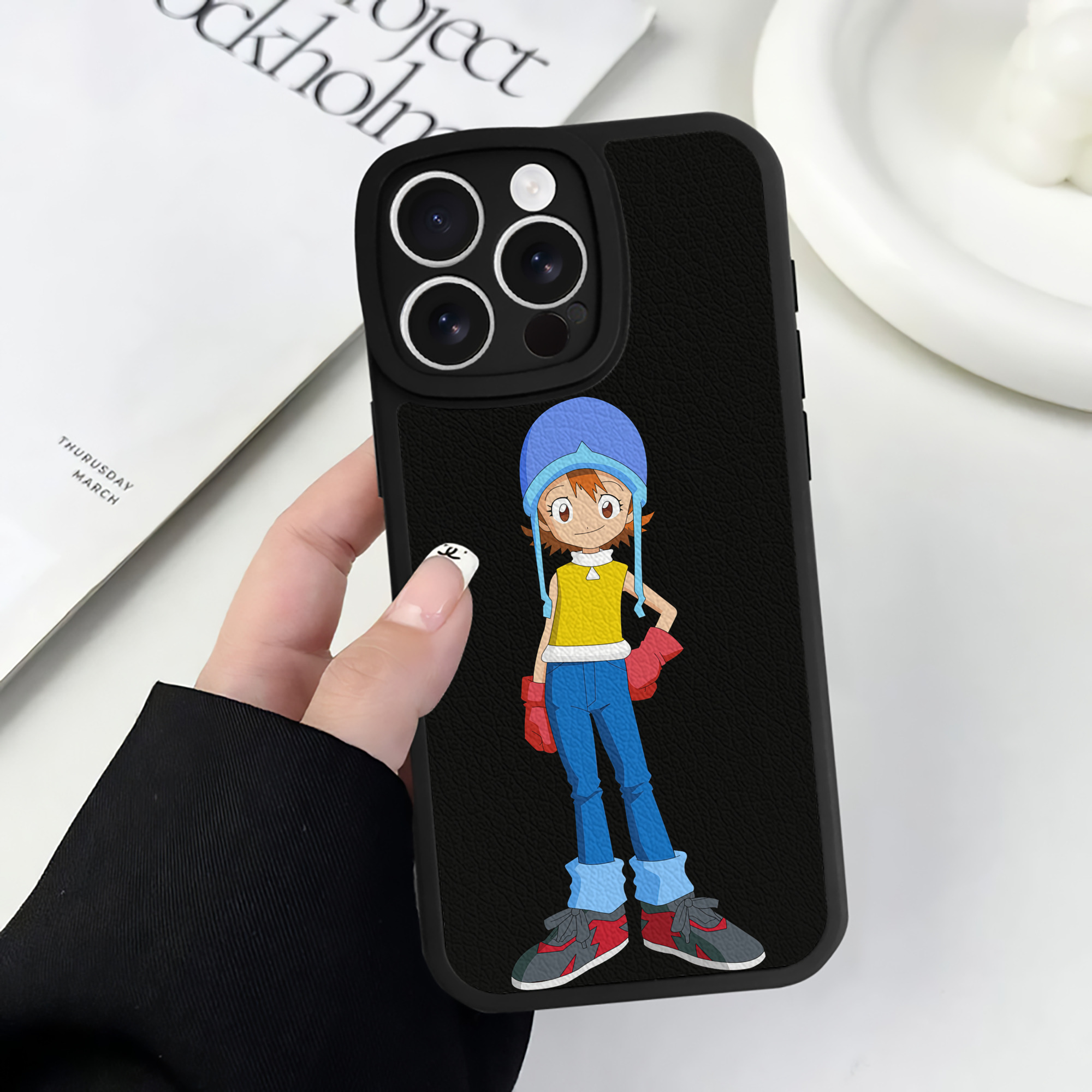 （画像用） Digimon デジタルモンスター/デジモン 【iPhone 16シリーズ対応】シリコンスマホケース（レザー調） 材質：シリコン